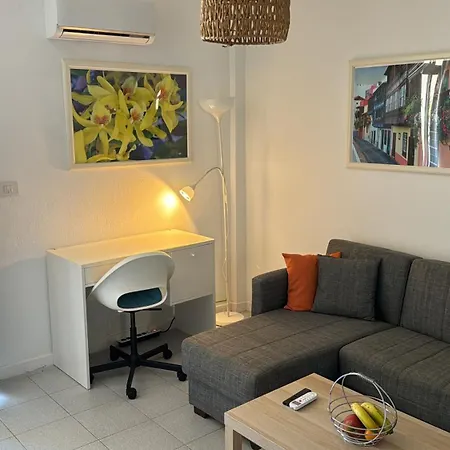 Juanita Flat Appartement